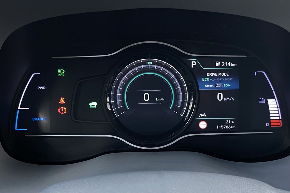 Продам Hyundai Kona 64кВт Проекція Підігрів сидінь 2020 года в Львове