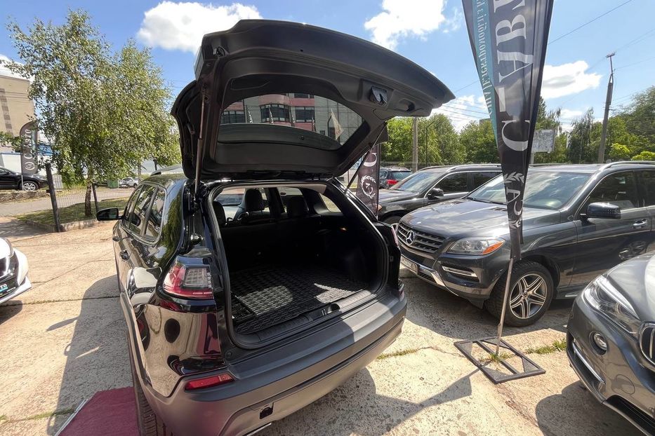 Продам Jeep Cherokee 2018 года в Черновцах