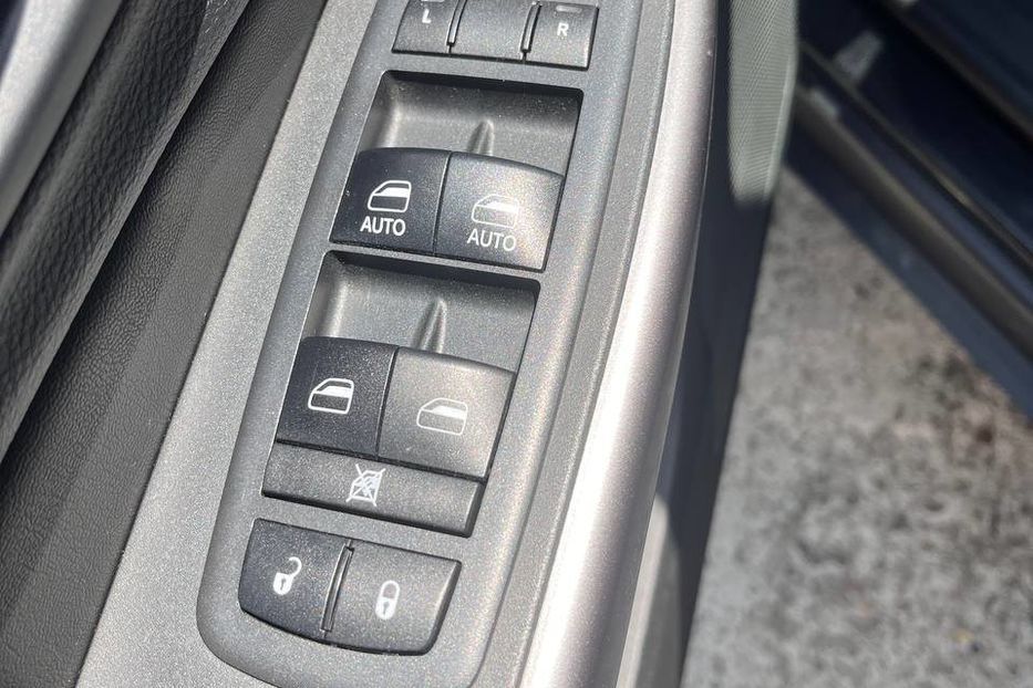 Продам Jeep Cherokee 2018 года в Черновцах