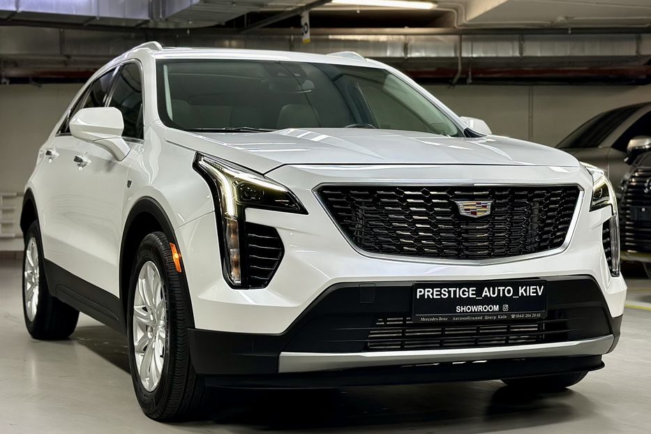 Продам Cadillac XTS XT4 2022 года в Киеве