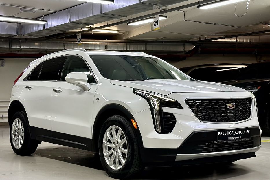 Продам Cadillac XTS XT4 2022 года в Киеве