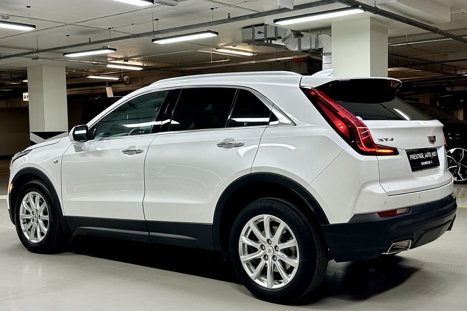 Продам Cadillac XTS XT4 2022 года в Киеве