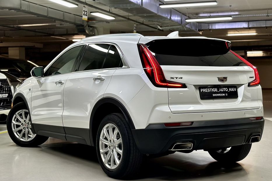 Продам Cadillac XTS XT4 2022 года в Киеве