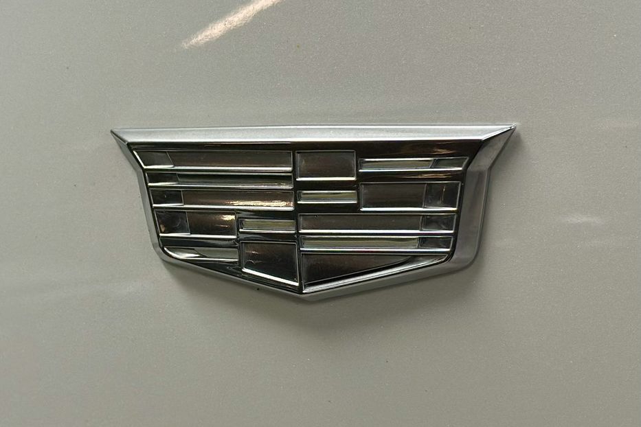 Продам Cadillac XTS XT4 2022 года в Киеве