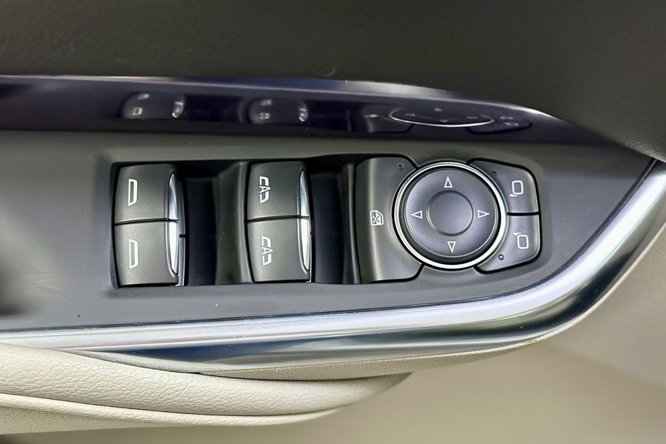 Продам Cadillac XTS XT4 2022 года в Киеве