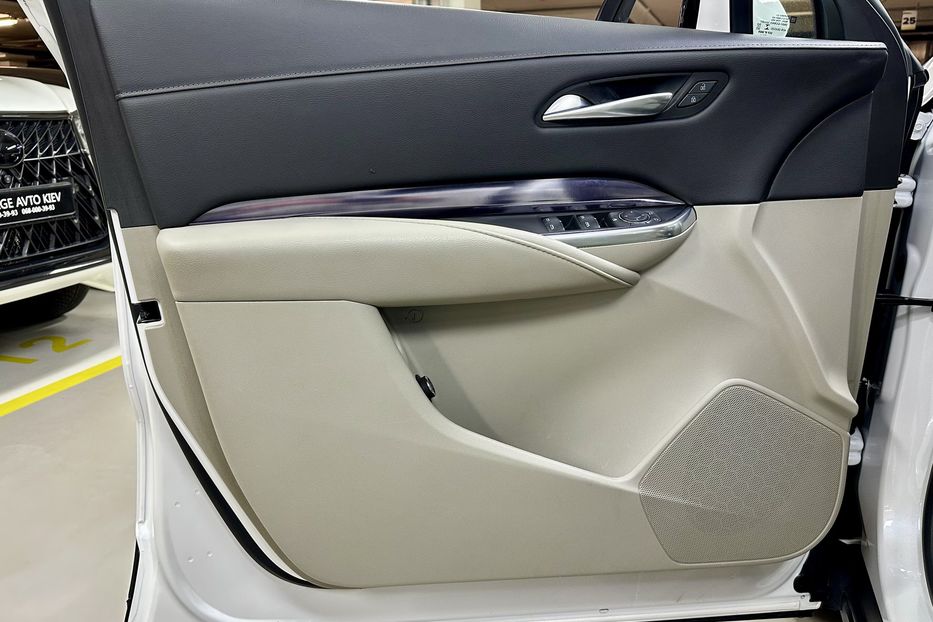 Продам Cadillac XTS XT4 2022 года в Киеве