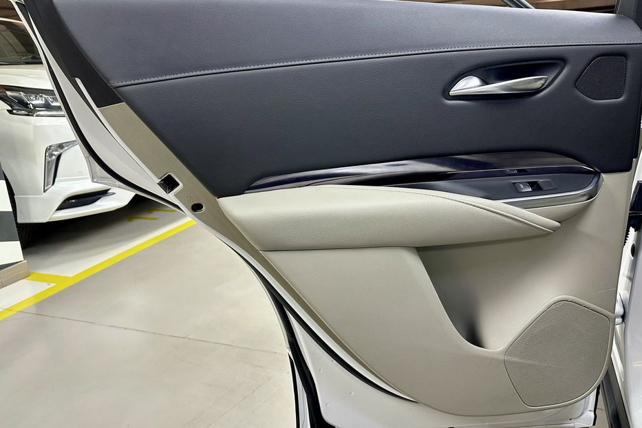 Продам Cadillac XTS XT4 2022 года в Киеве
