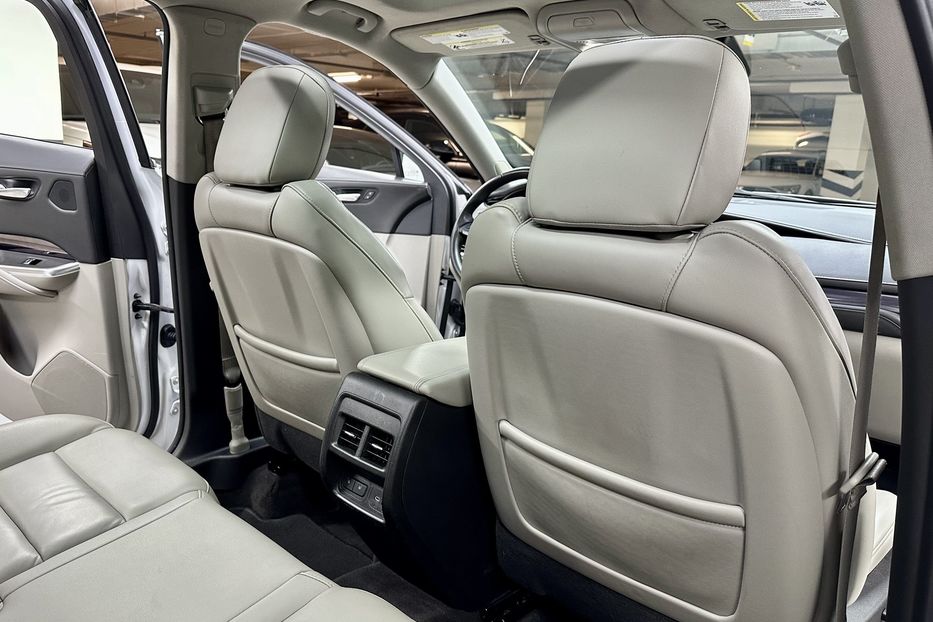 Продам Cadillac XTS XT4 2022 года в Киеве