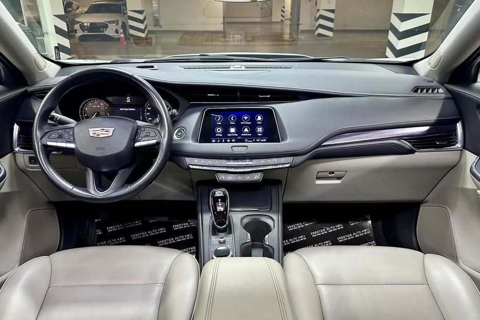 Продам Cadillac XTS XT4 2022 года в Киеве