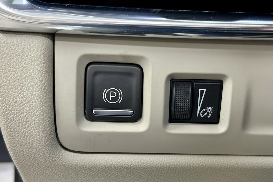 Продам Cadillac XTS XT4 2022 года в Киеве