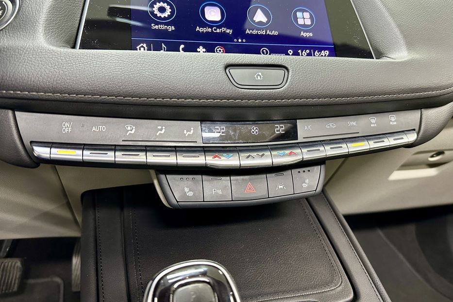 Продам Cadillac XTS XT4 2022 года в Киеве