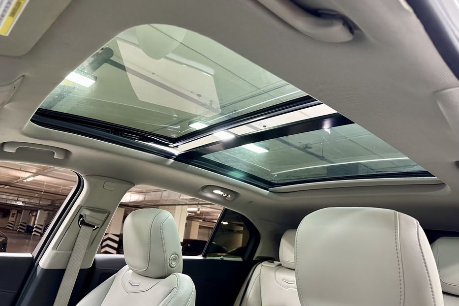 Продам Cadillac XTS XT4 2022 года в Киеве
