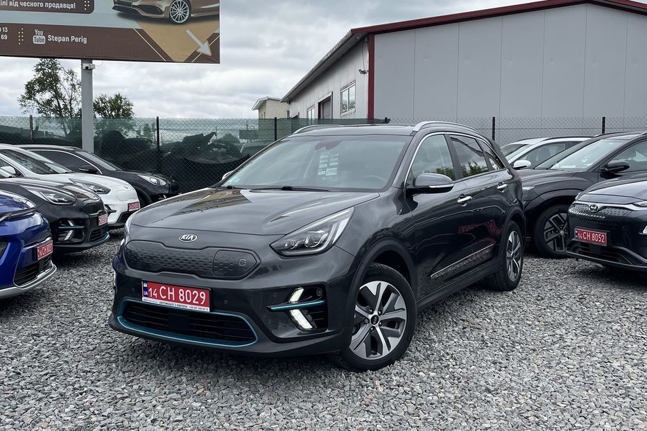 Продам Kia Niro 64 kw PREMIUM  2021 года в Львове