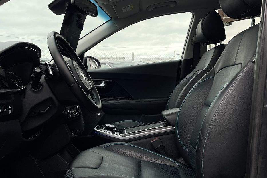 Продам Kia Niro 64 kw PREMIUM  2021 года в Львове