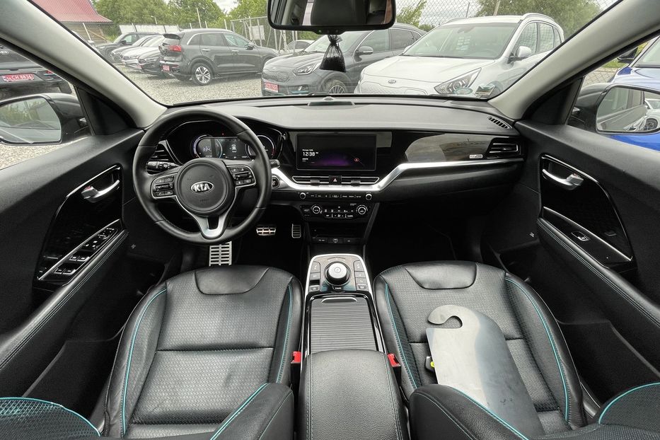 Продам Kia Niro 64 kw PREMIUM  2021 года в Львове
