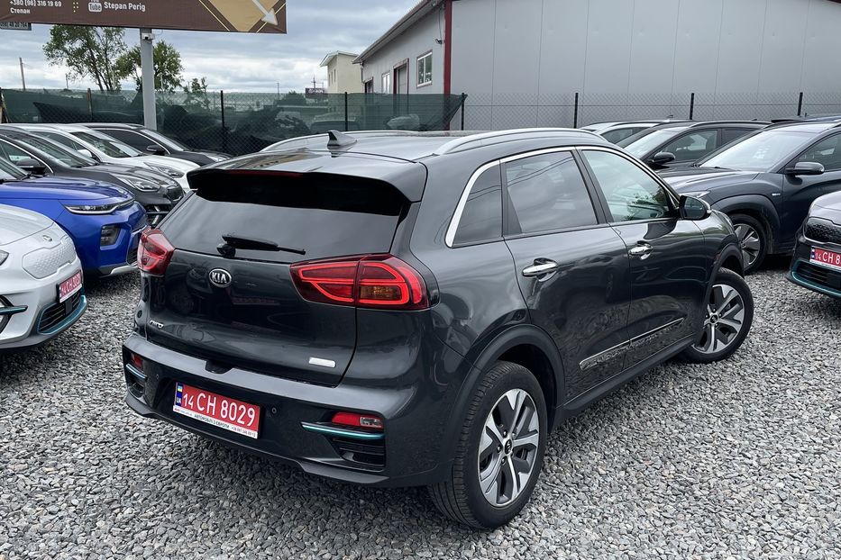 Продам Kia Niro 64 kw PREMIUM  2021 года в Львове