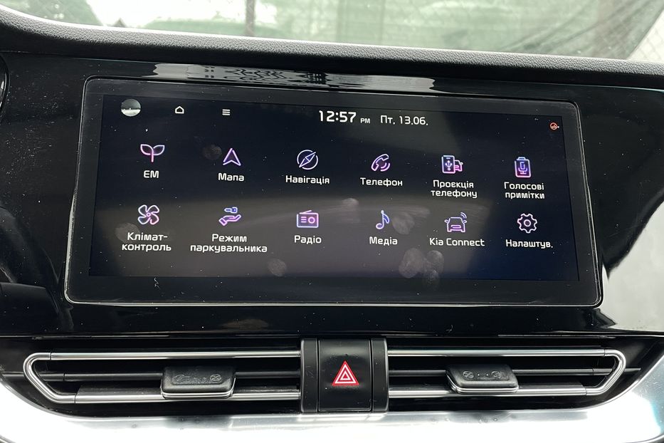 Продам Kia Niro 64 kw PREMIUM  2021 года в Львове