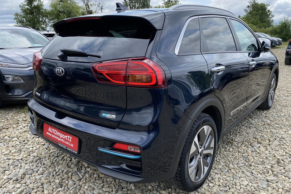 Продам Kia Niro 64 kWh Макс. комплектація 2020 года в Львове