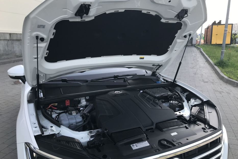 Продам Volkswagen Touareg R-LINE WEBASTO PANORAMA 210KW 2019 года в Львове