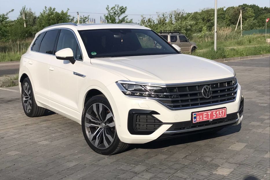 Продам Volkswagen Touareg R-LINE WEBASTO PANORAMA 210KW 2019 года в Львове