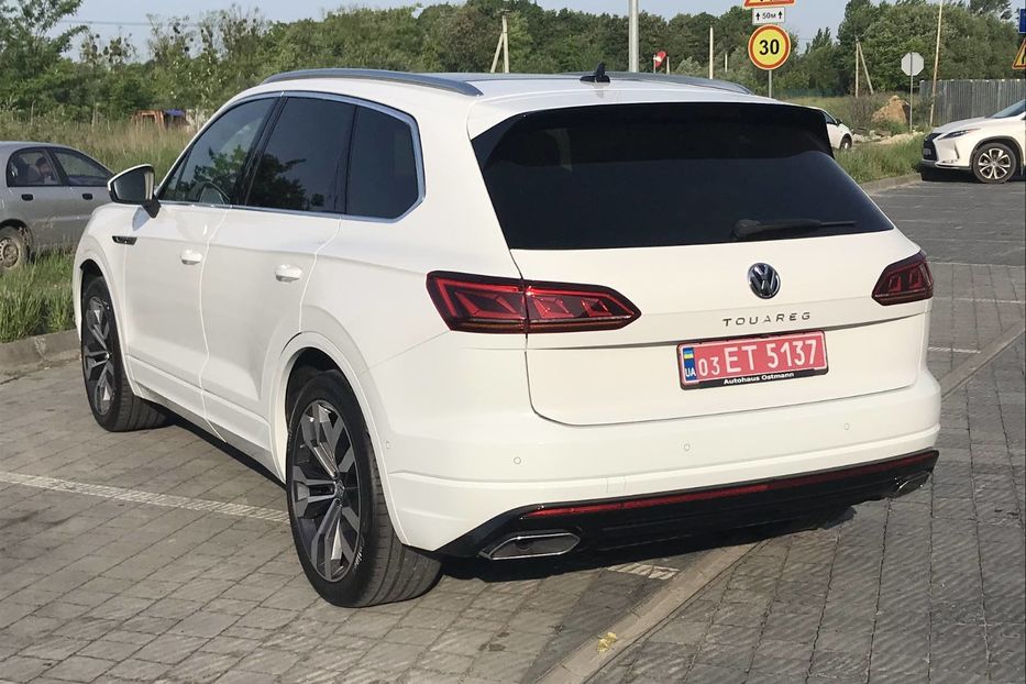 Продам Volkswagen Touareg R-LINE WEBASTO PANORAMA 210KW 2019 года в Львове