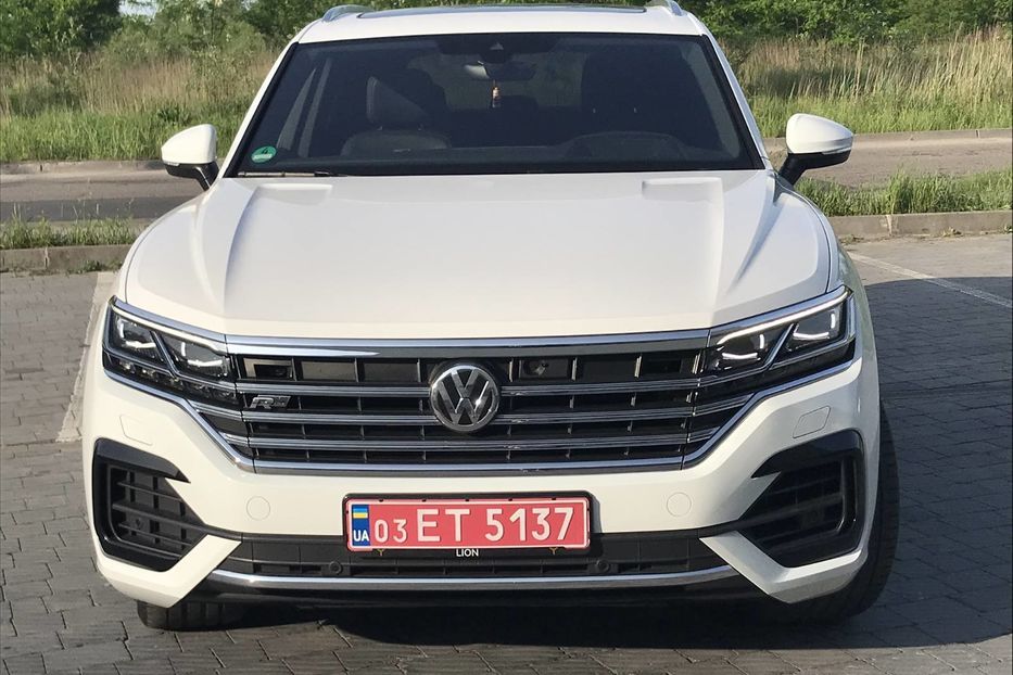 Продам Volkswagen Touareg R-LINE WEBASTO PANORAMA 210KW 2019 года в Львове