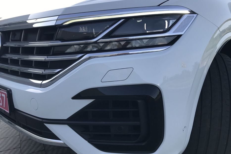 Продам Volkswagen Touareg R-LINE WEBASTO PANORAMA 210KW 2019 года в Львове