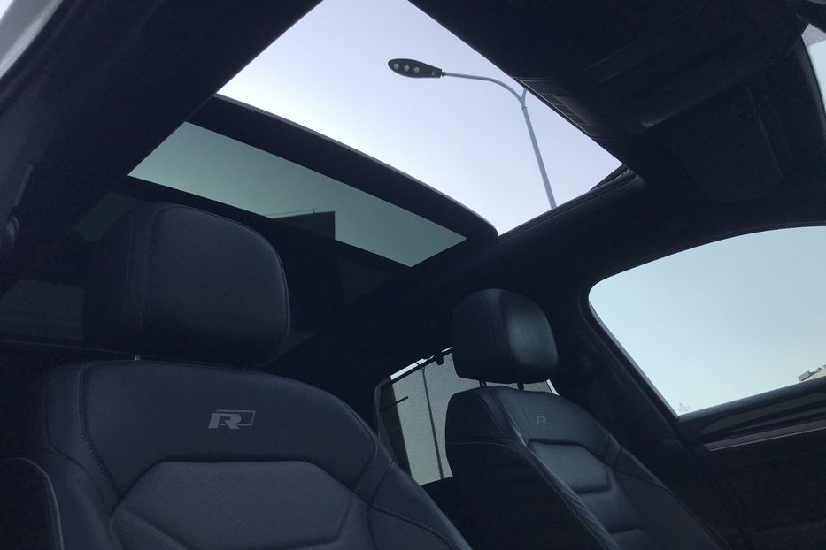 Продам Volkswagen Touareg R-LINE WEBASTO PANORAMA 210KW 2019 года в Львове
