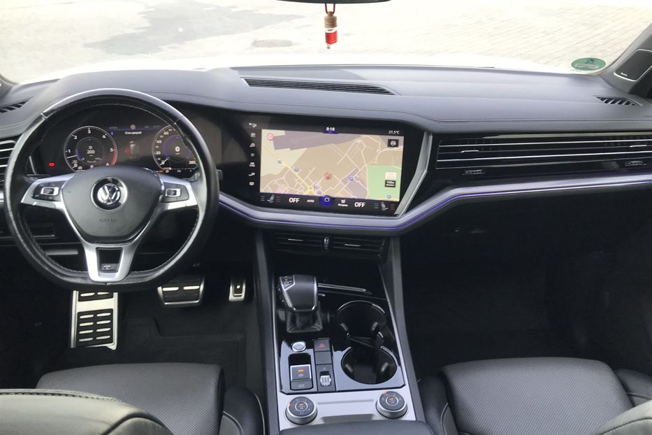 Продам Volkswagen Touareg R-LINE WEBASTO PANORAMA 210KW 2019 года в Львове