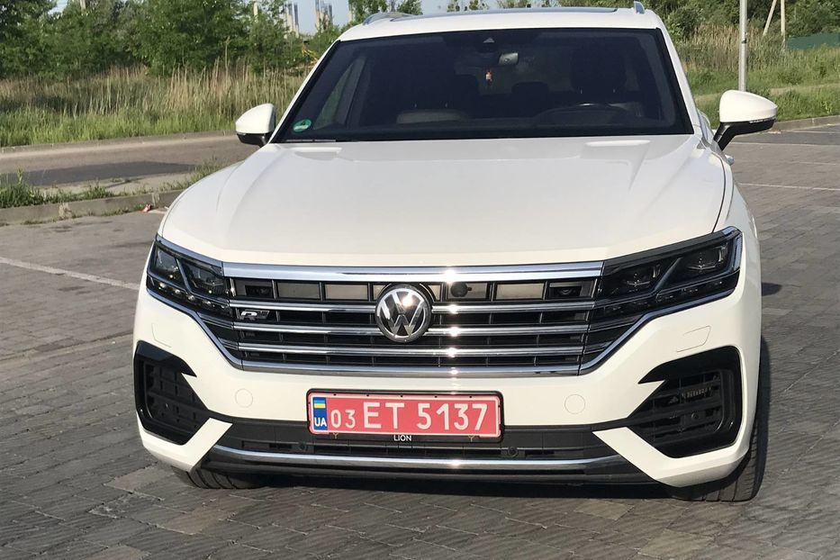 Продам Volkswagen Touareg R-LINE WEBASTO PANORAMA 210KW 2019 года в Львове