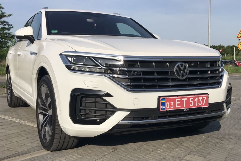 Продам Volkswagen Touareg R-LINE WEBASTO PANORAMA 210KW 2019 года в Львове