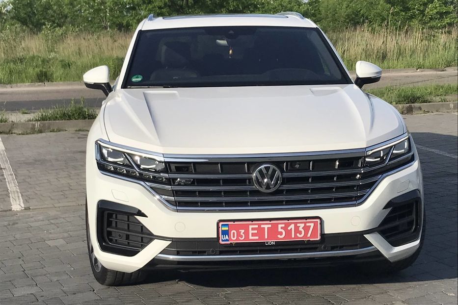 Продам Volkswagen Touareg R-LINE WEBASTO PANORAMA 210KW 2019 года в Львове