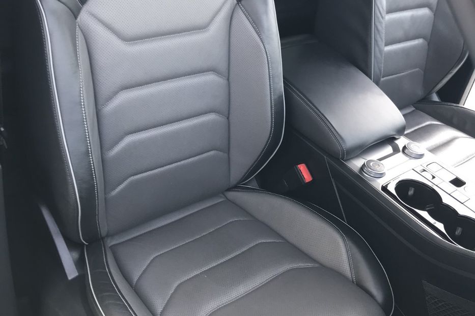 Продам Volkswagen Touareg R-LINE WEBASTO PANORAMA 210KW 2019 года в Львове