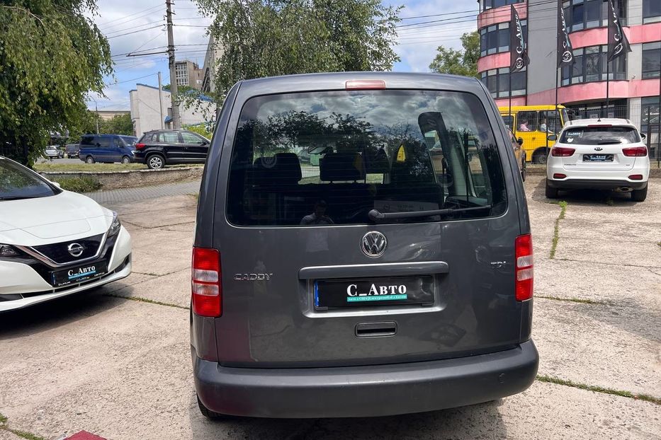 Продам Volkswagen Caddy пасс. 2011 года в Черновцах
