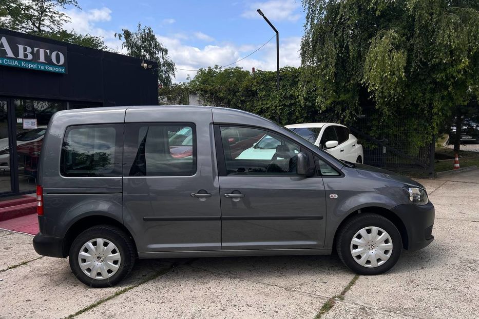 Продам Volkswagen Caddy пасс. 2011 года в Черновцах