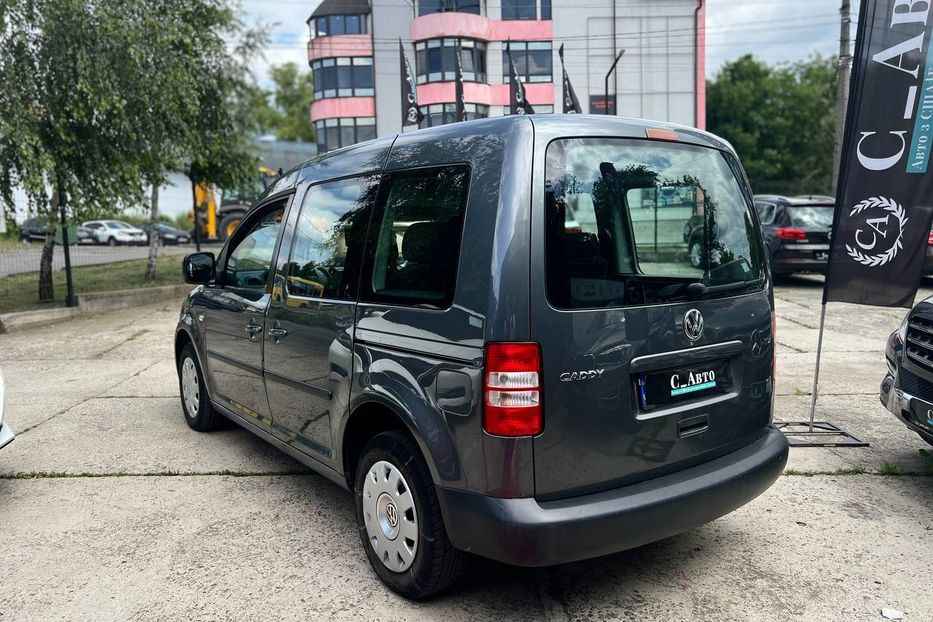 Продам Volkswagen Caddy пасс. 2011 года в Черновцах