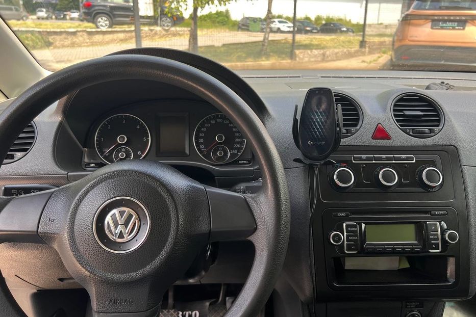 Продам Volkswagen Caddy пасс. 2011 года в Черновцах