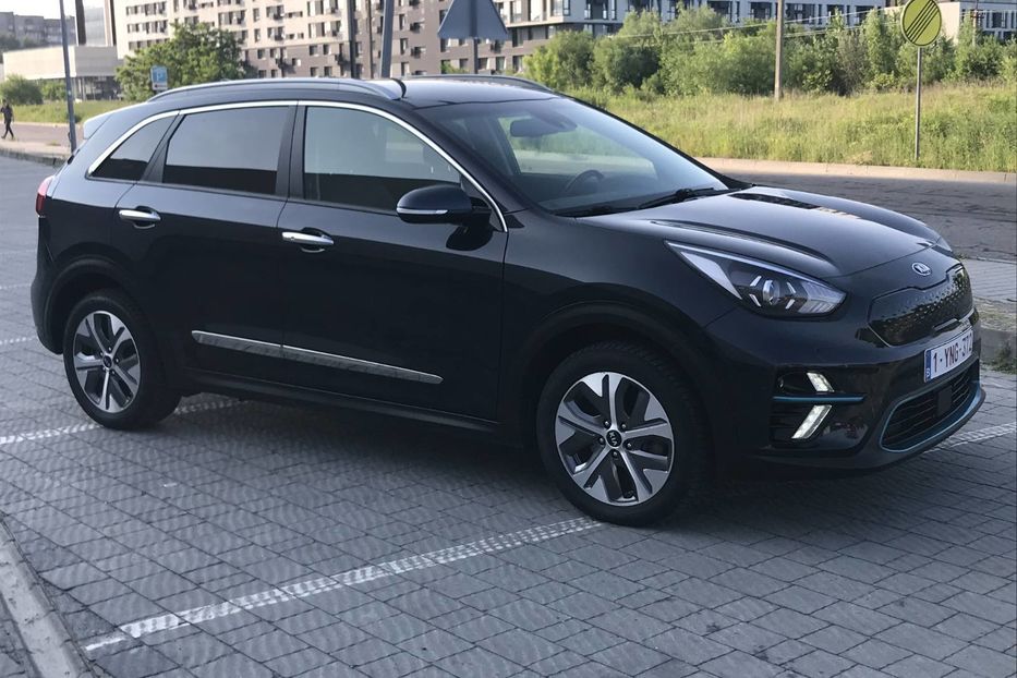 Продам Kia Niro e-Niro 150kW NAVI LED НЕ МАЛ 2020 года в Львове