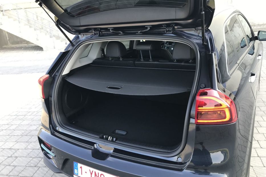 Продам Kia Niro e-Niro 150kW NAVI LED НЕ МАЛ 2020 года в Львове