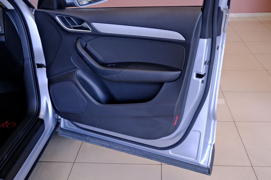 Продам Audi Q3 2015 года в Одессе