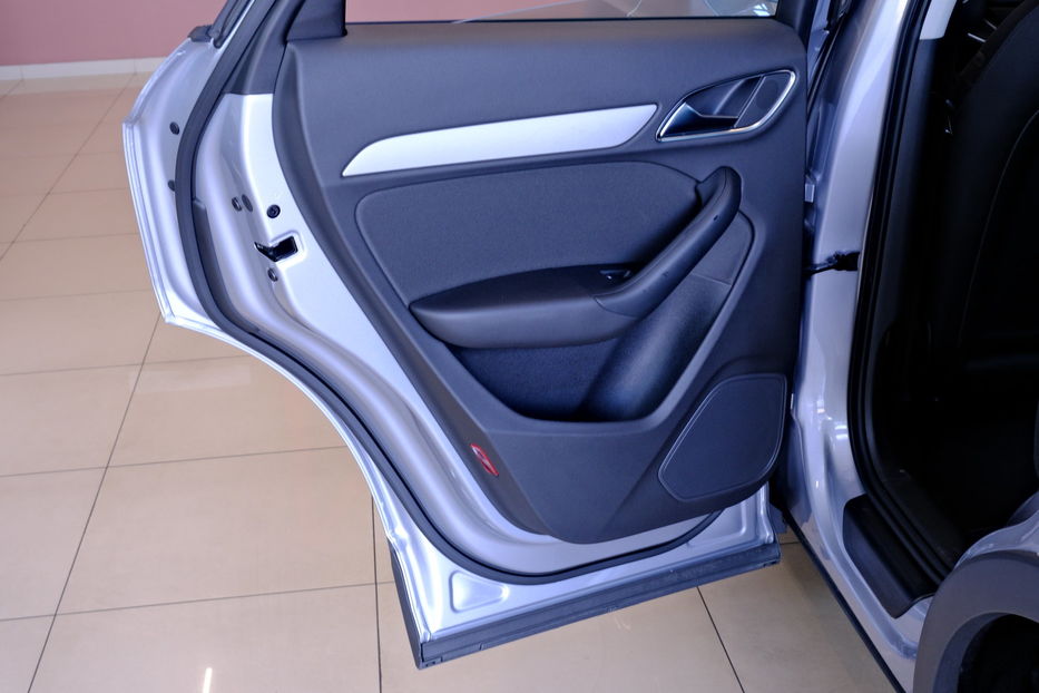 Продам Audi Q3 2015 года в Одессе