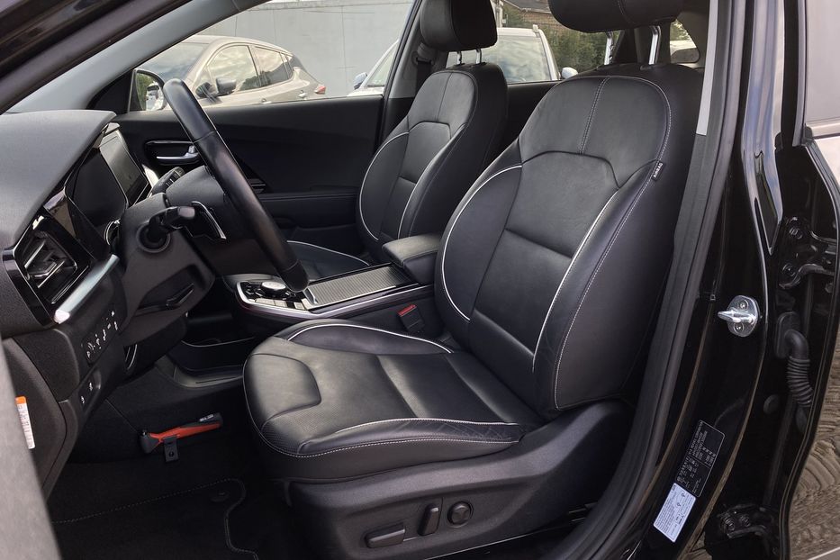 Продам Kia Niro 64 kWh Макс. комплектація 2020 года в Львове