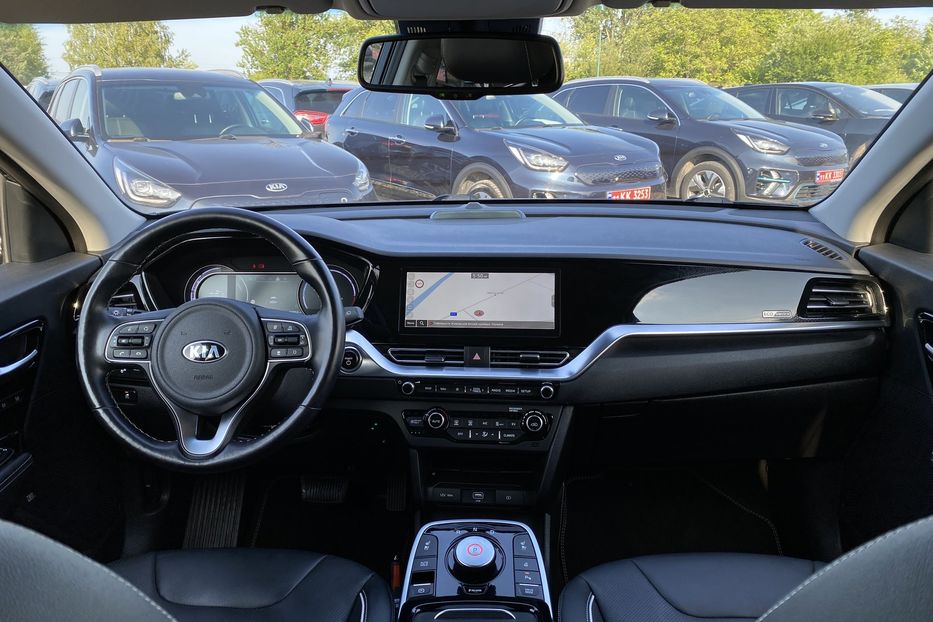 Продам Kia Niro 64 kWh Макс. комплектація 2020 года в Львове