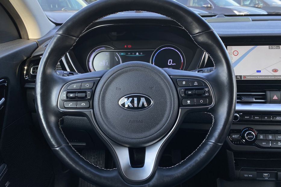 Продам Kia Niro 64 kWh Макс. комплектація 2020 года в Львове