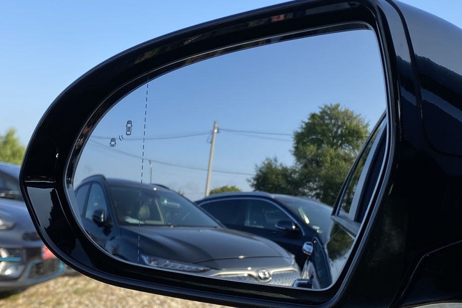 Продам Kia Niro 64 kWh Макс. комплектація 2020 года в Львове