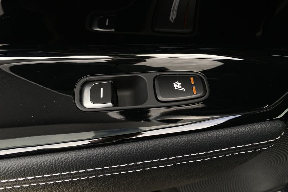 Продам Kia Niro 64 kWh Макс. комплектація 2020 года в Львове