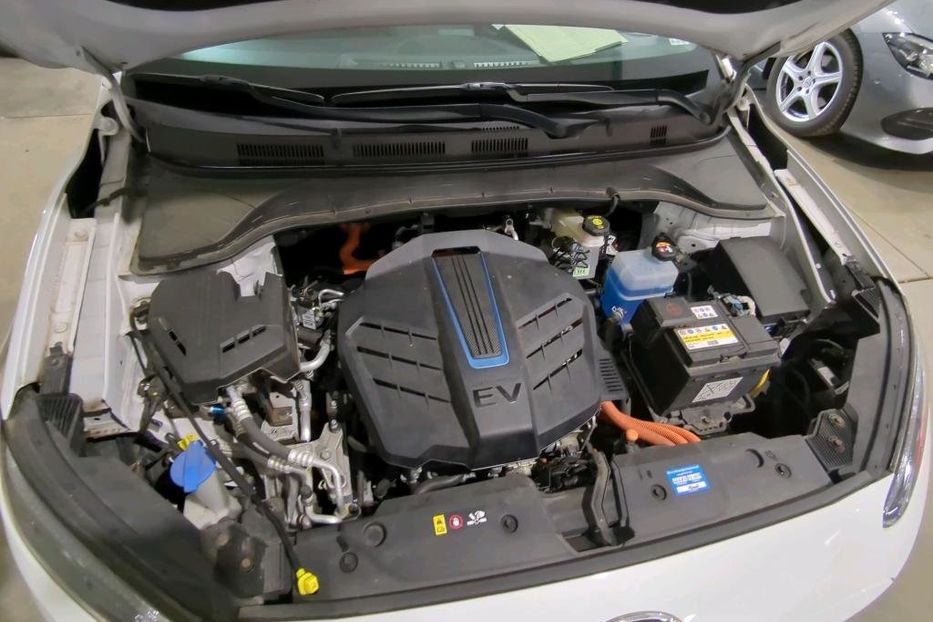Продам Hyundai Kona 64 kw авто в дорозі  2021 года в Львове