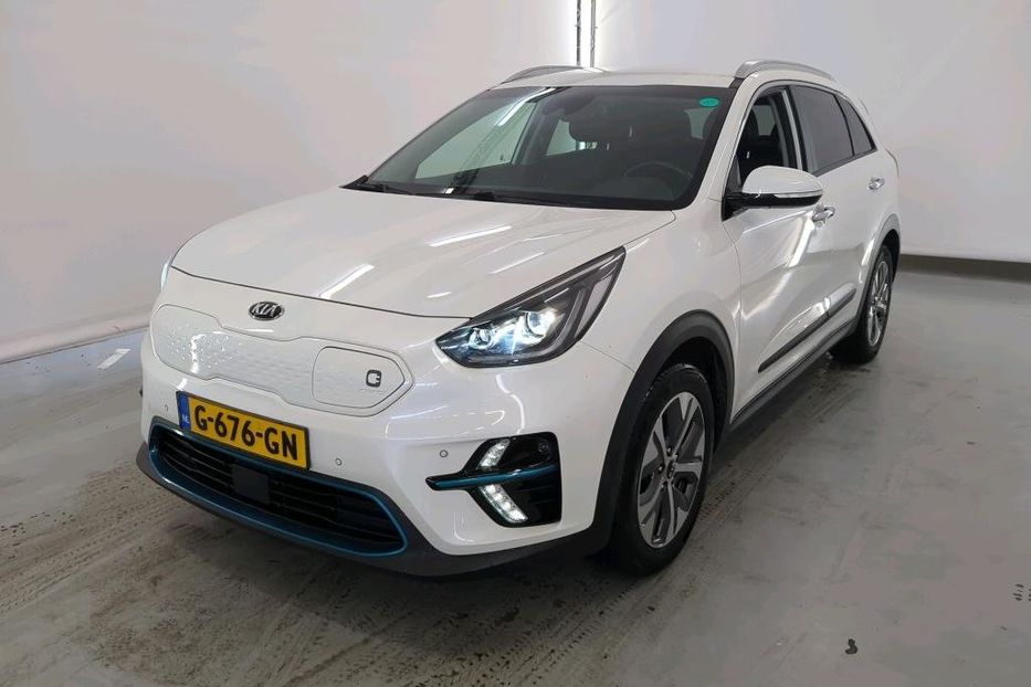 Продам Kia Niro 64 kw авто в дорозі 2021 года в Львове