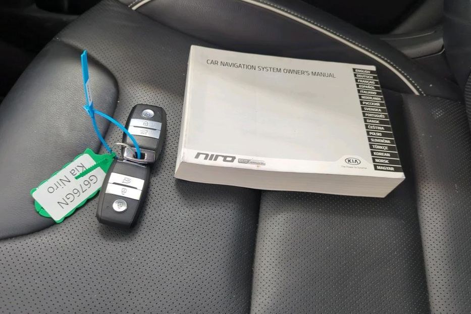 Продам Kia Niro 64 kw авто в дорозі 2021 года в Львове