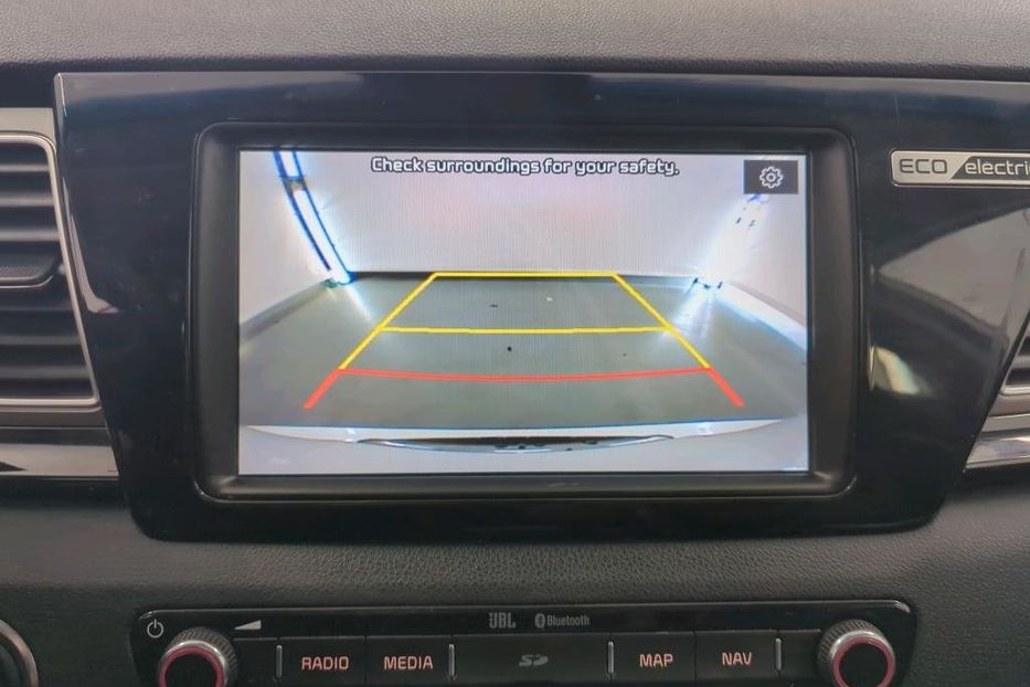 Продам Kia Niro 64 kw авто в дорозі 2021 года в Львове